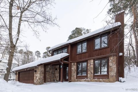 60 Byeberry Court East Aurora NY 14052