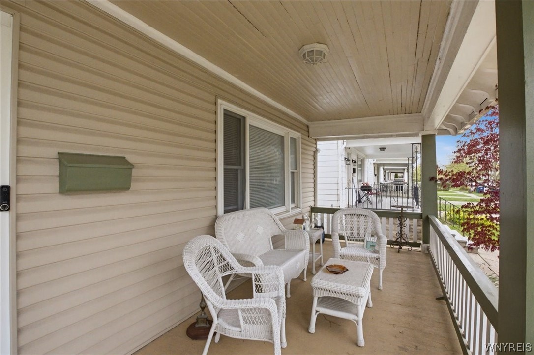 315 Crestwood Avenue