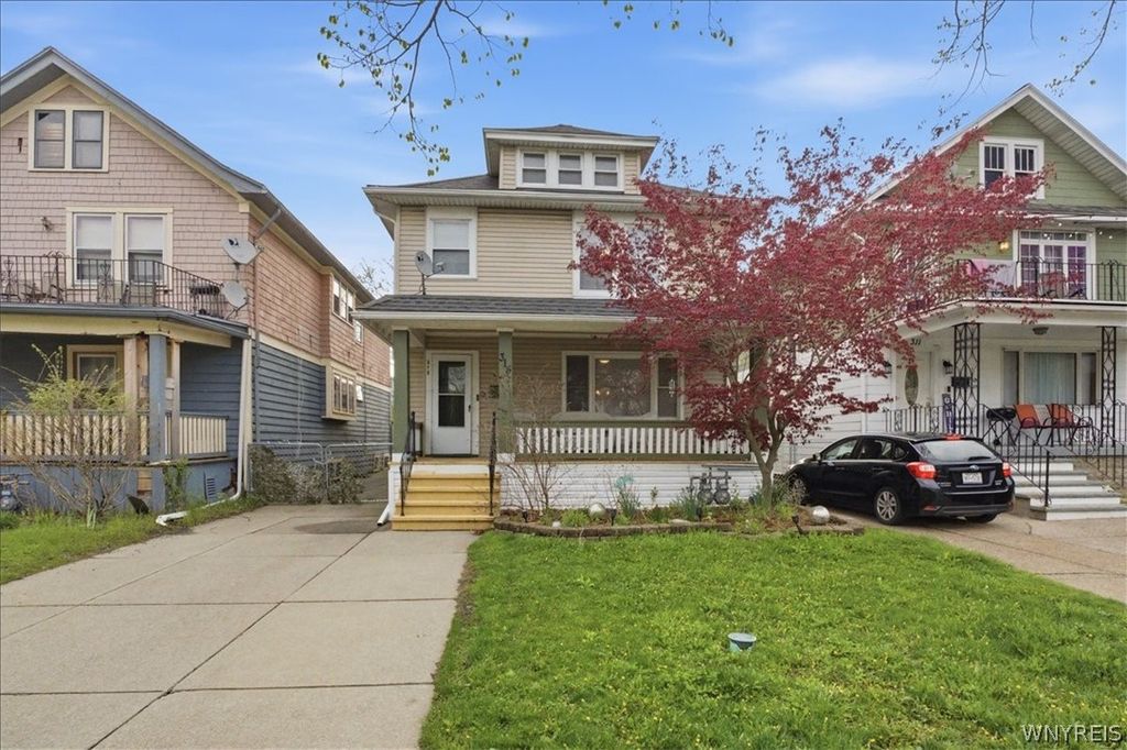 Photo of 315 Crestwood Avenue, Buffalo, NY 14216 (MLS # B1677292)