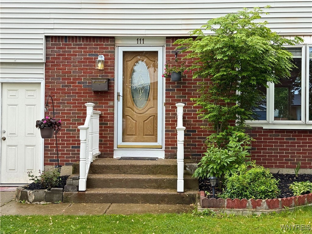 111 Patricia Drive, Tonawanda, New York image 2