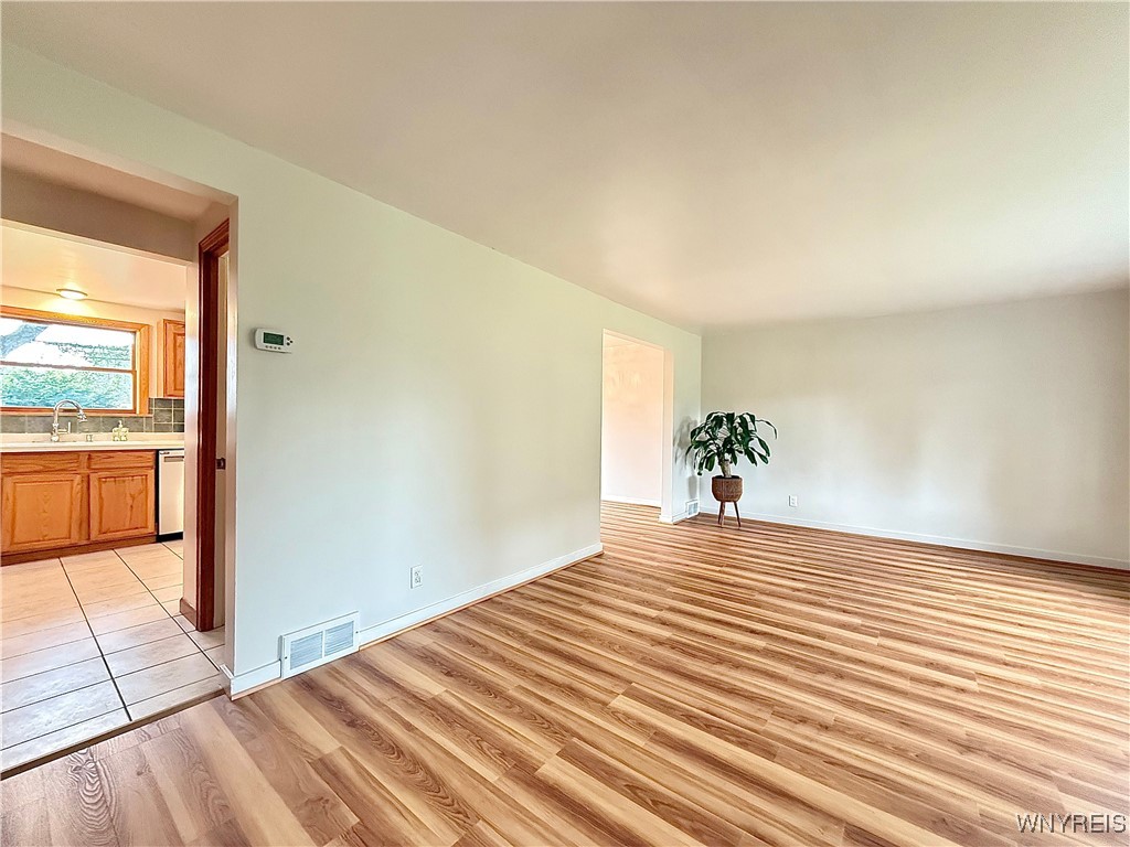 111 Patricia Drive, Tonawanda, New York image 6