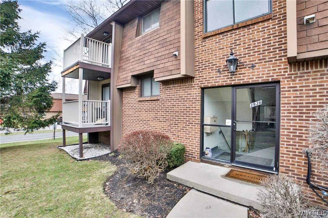 3936 Ridge Lea Road D