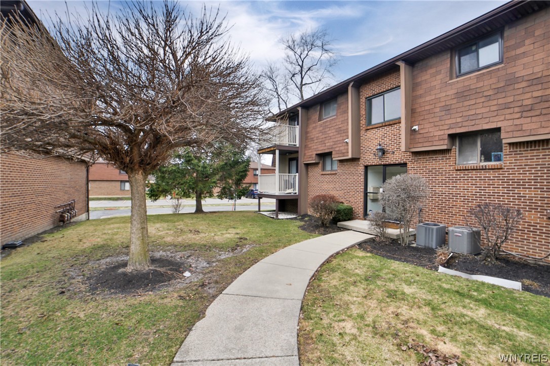 3936 Ridge Lea Road D