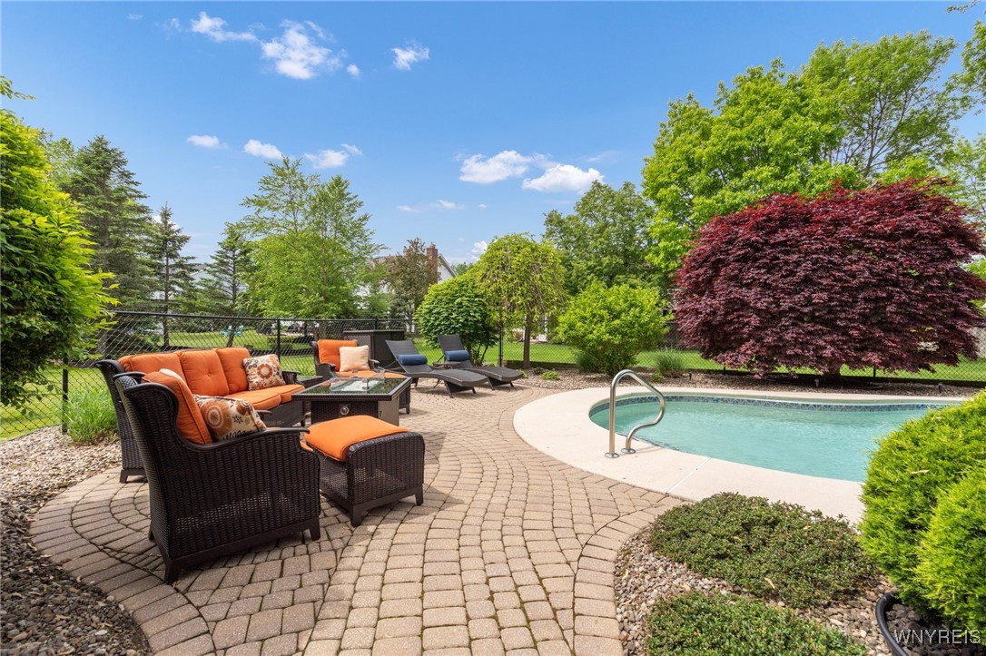 8270 Lisa Lane, Clarence, New York image 39