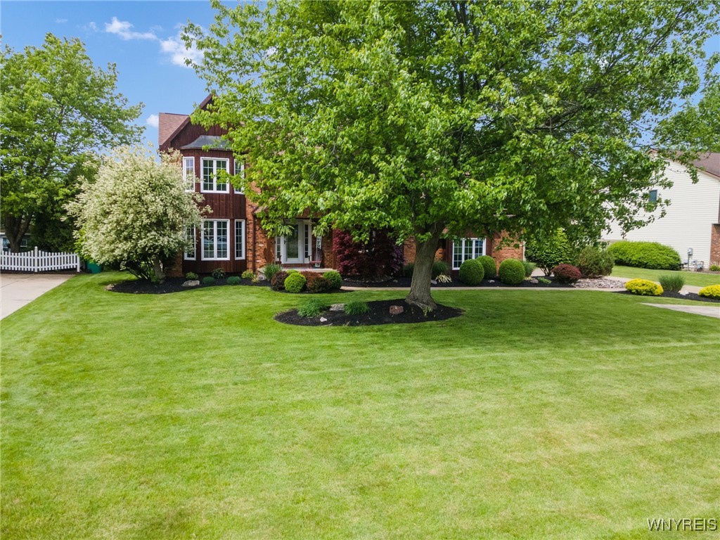 8270 Lisa Lane, Clarence, New York image 34