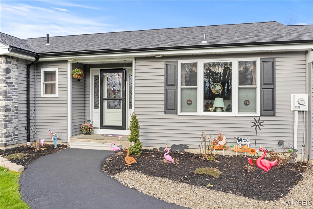1240 Girdle Road, Elma, New York image 4