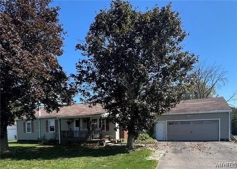 Photo of 534 Ridge Road, Veteran, NY 14845 (MLS # B1653873)