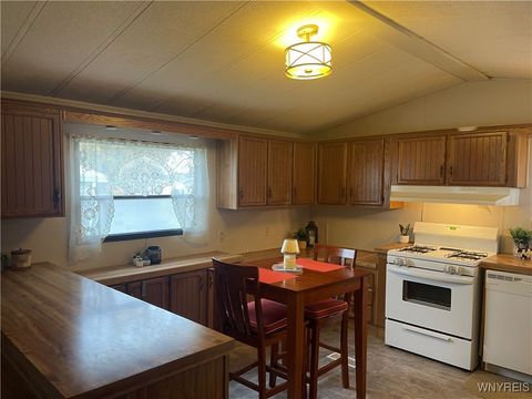 Tiny photo for 11 Melody Lane, Cheektowaga, NY 14225 (MLS # B1648757)