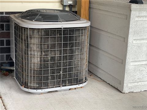 Tiny photo for 11 Melody Lane, Cheektowaga, NY 14225 (MLS # B1648757)