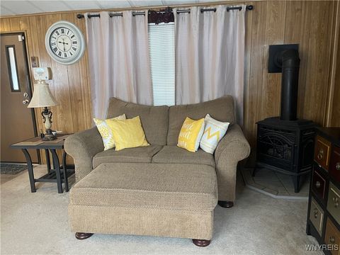 Tiny photo for 11 Melody Lane, Cheektowaga, NY 14225 (MLS # B1648757)