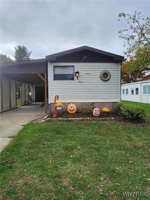 Photo of 11 Melody Lane, Cheektowaga, NY 14225 (MLS # B1648757)