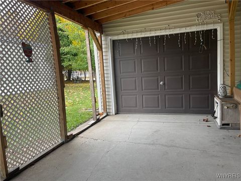 Tiny photo for 11 Melody Lane, Cheektowaga, NY 14225 (MLS # B1648757)
