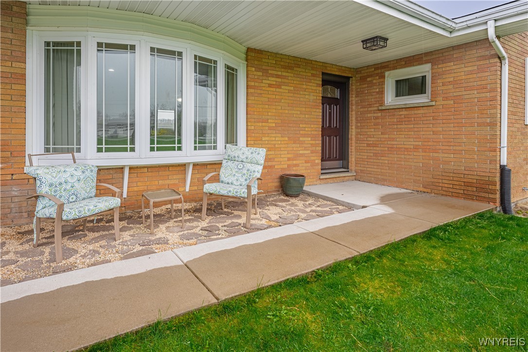 2364 Ridge Road, Lewiston, New York image 2