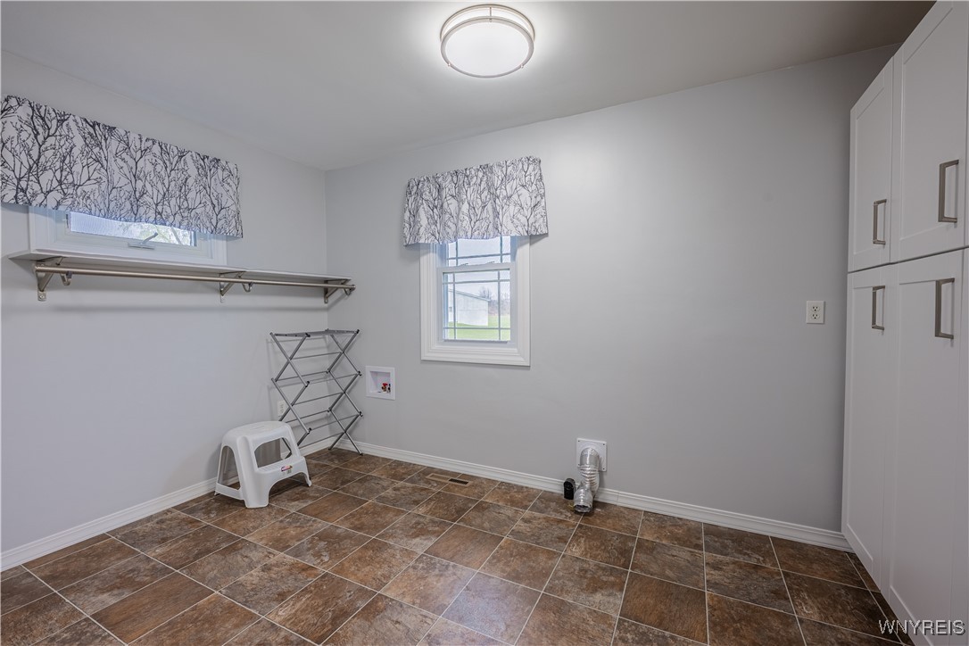 2364 Ridge Road, Lewiston, New York image 25