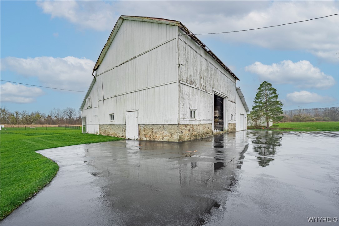 2364 Ridge Road, Lewiston, New York image 45