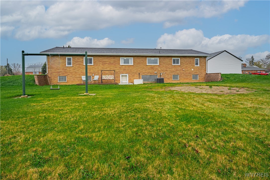 2364 Ridge Road, Lewiston, New York image 34