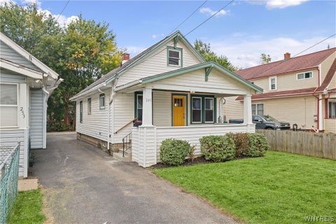 Photo of 249 77th Street, Niagara Falls, NY 14304 (MLS # B1718783)