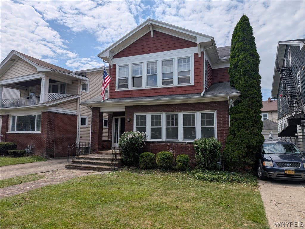 Photo of 148 Colvin Avenue, Buffalo, NY 14216 (MLS # B1705047)