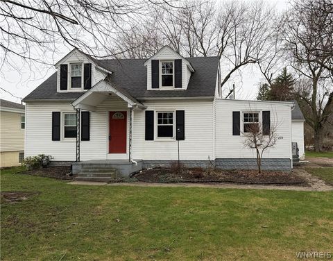 Photo of 223 Harding Road, Amherst, NY 14221 (MLS # B1670715)