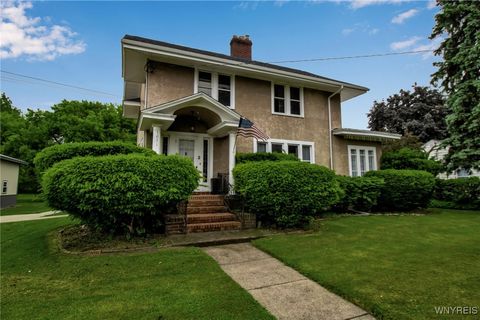 1031 Gwinn Street Medina NY 14103