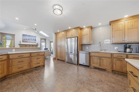 Tiny photo for 93 N End Avenue, Tonawanda, NY 14217 (MLS # B1657226)