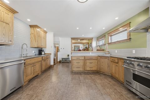 Tiny photo for 93 N End Avenue, Tonawanda, NY 14217 (MLS # B1657226)