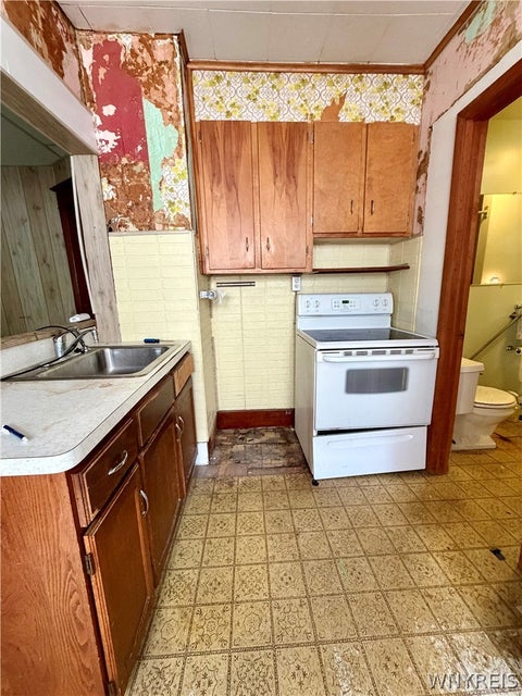 Tiny photo for 171 William Street, Tonawanda, NY 14150 (MLS # B1706007)