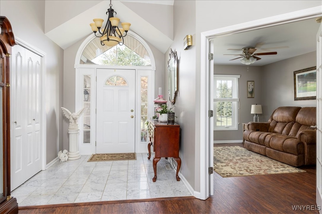 6 Dorchester Court, Lancaster, New York image 5