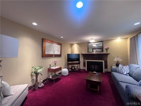 Tiny photo for 5473 Maelou Drive, Hamburg, NY 14075 (MLS # B1724424)