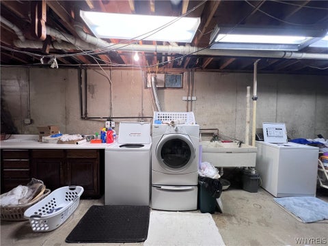 Tiny photo for 5473 Maelou Drive, Hamburg, NY 14075 (MLS # B1724424)