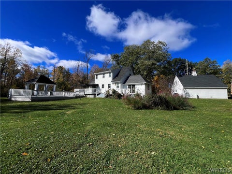 Tiny photo for 5473 Maelou Drive, Hamburg, NY 14075 (MLS # B1724424)
