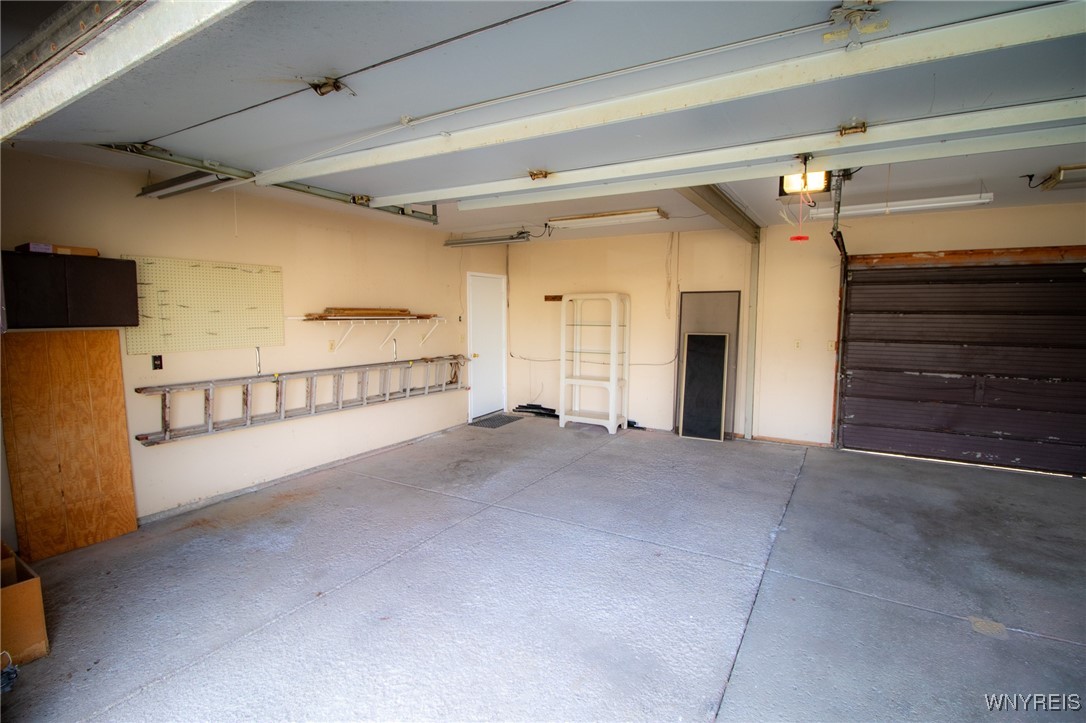 1076 Baseline Road, Grand Island, New York image 29