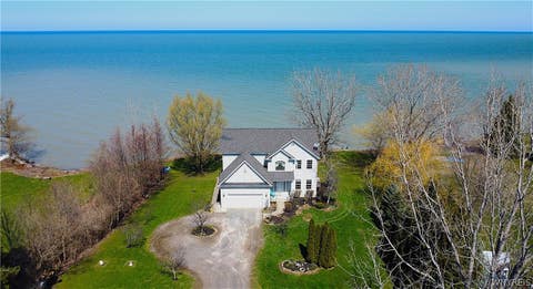 Homes For Sale - 2949 W Lake Road<br/> Niagara County, Wilson, NY 14172
