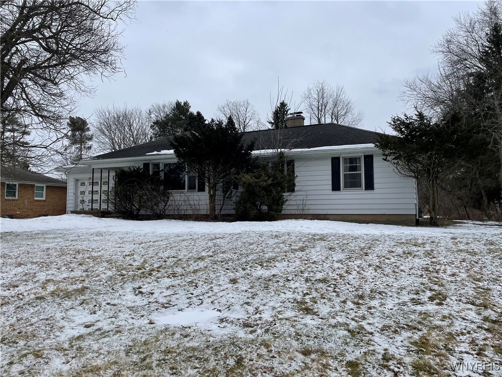 8315 Hirschwood Drive, Clarence, New York image 2