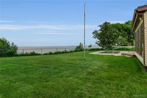 Tiny photo for 4794 Clifton Parkway, Hamburg, NY 14075 (MLS # B1690059)