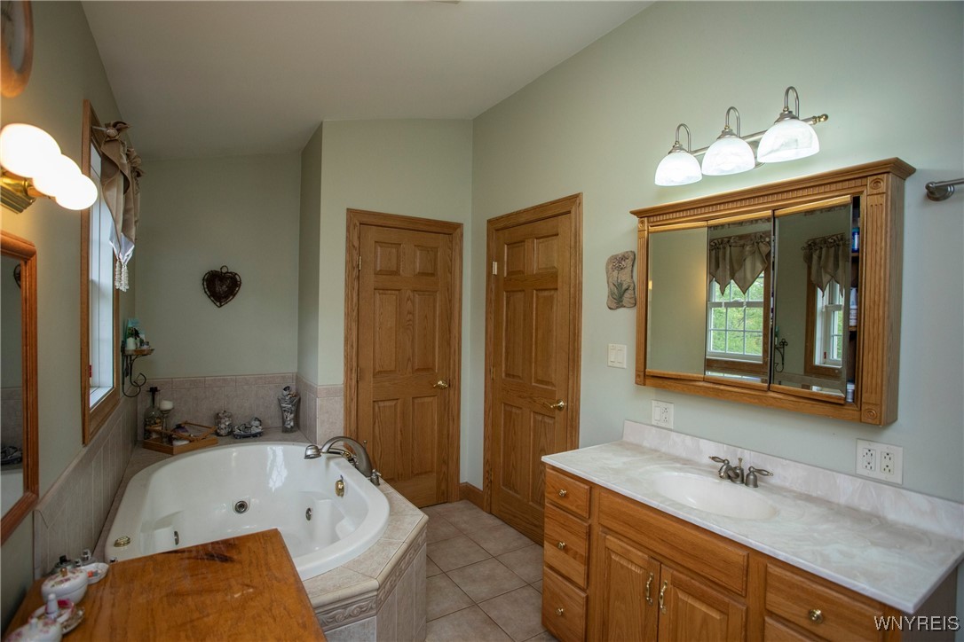 4501 Courtney Highland Drive, Great Valley, New York image 32