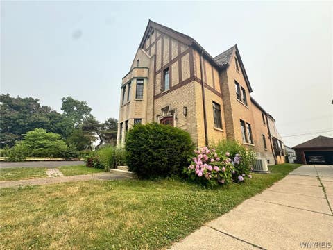 Tiny photo for 561 Ridge Suite 8 Road, Lackawanna, NY 14218 (MLS # B1700249)
