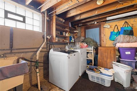 Tiny photo for 72 Boxwood Circle, Hamburg, NY 14075 (MLS # B1657288)