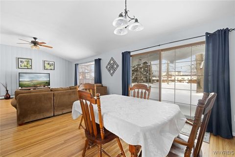 Tiny photo for 72 Boxwood Circle, Hamburg, NY 14075 (MLS # B1657288)