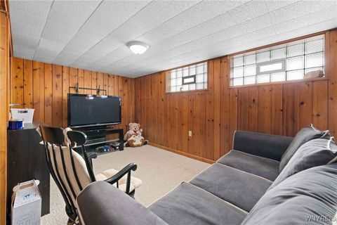 Tiny photo for 72 Boxwood Circle, Hamburg, NY 14075 (MLS # B1657288)
