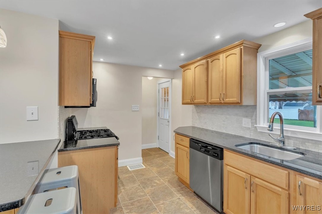 286 Country Parkway