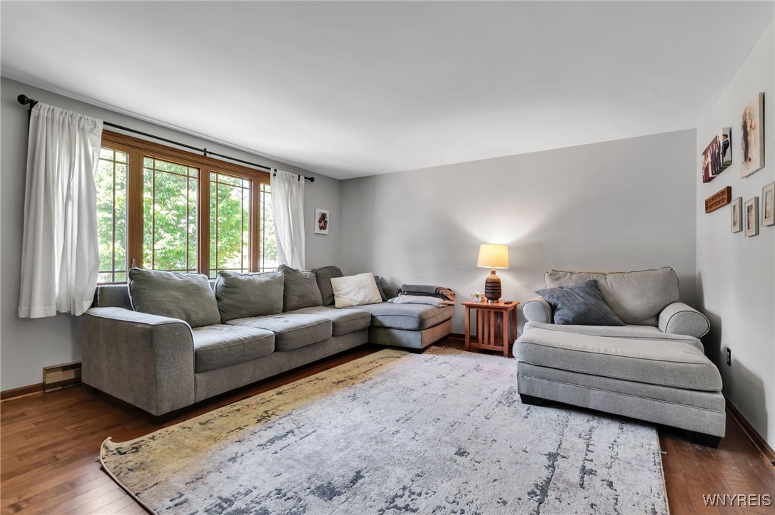 6142 Berkley Drive, Orchard Park, New York image 4