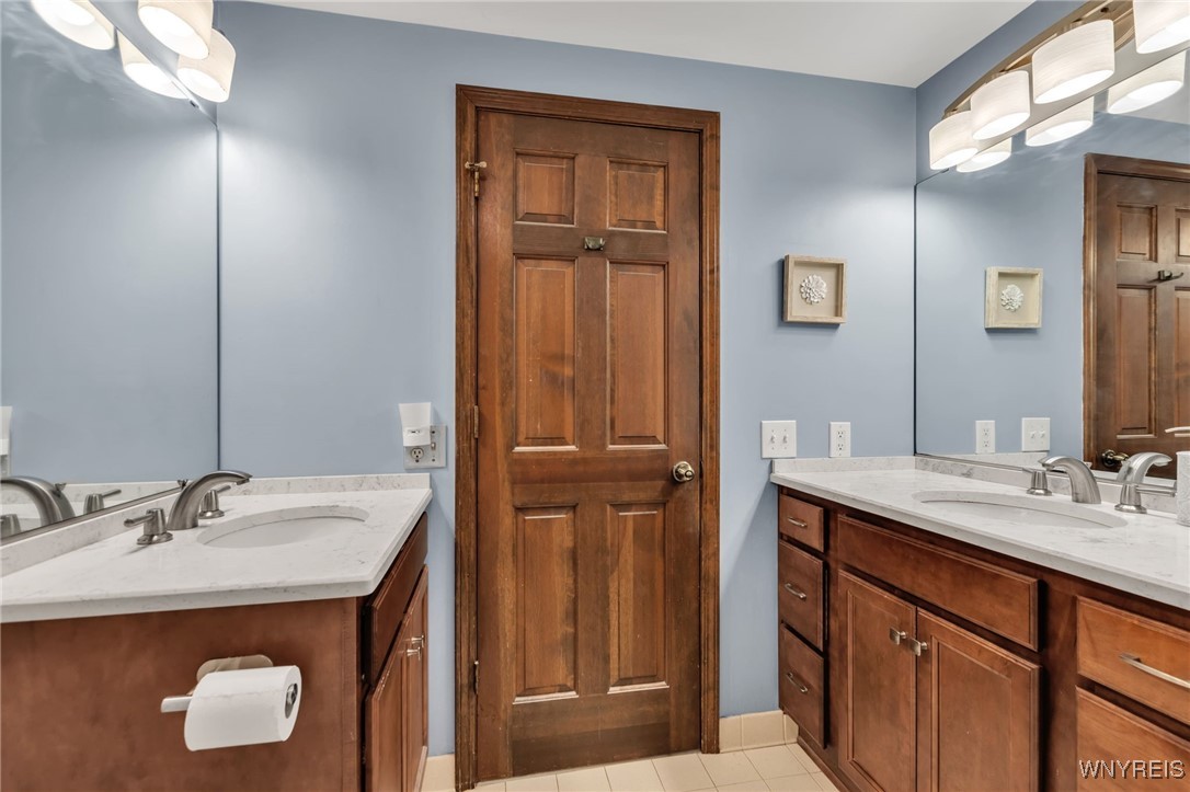 6142 Berkley Drive, Orchard Park, New York image 19