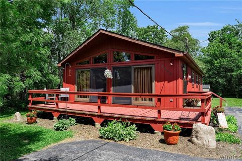 Homes For Sale - 3605 Porterville Road<br/> Erie County, Marilla, NY 14052