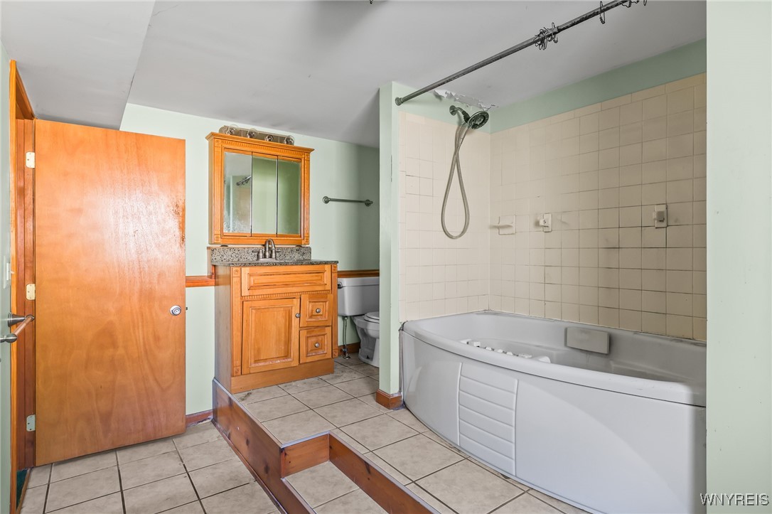 6407 Michelle Drive, Newfane, New York image 32