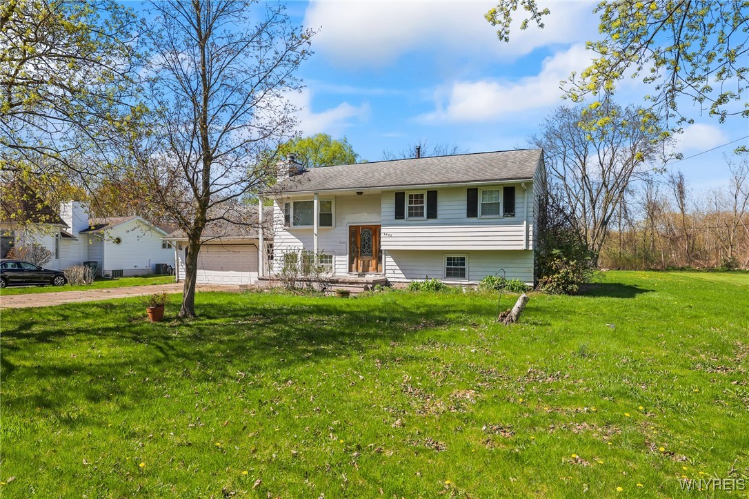 6407 Michelle Drive, Newfane, New York image 2
