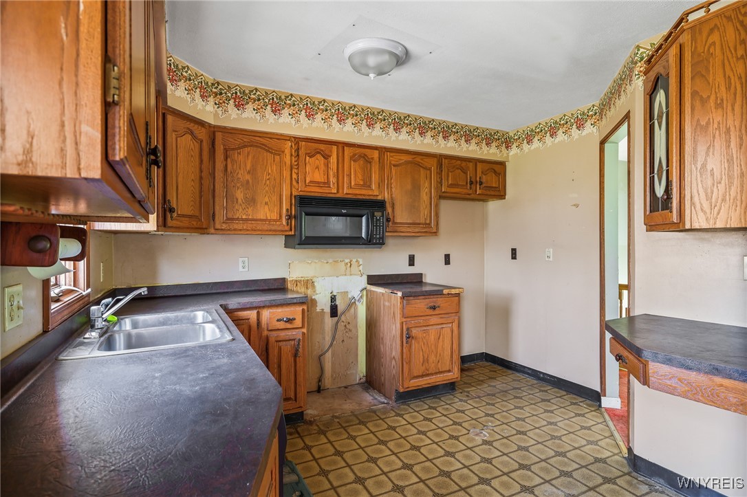 6407 Michelle Drive, Newfane, New York image 13