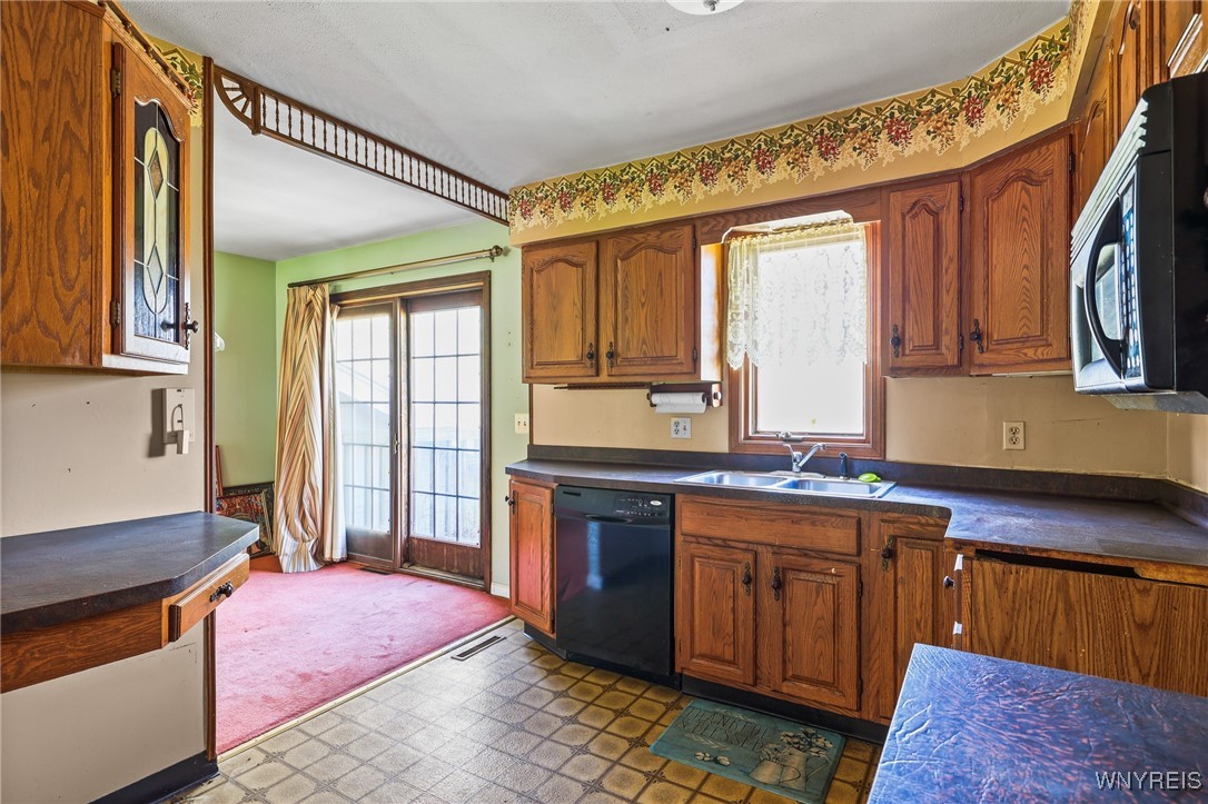 6407 Michelle Drive, Newfane, New York image 16