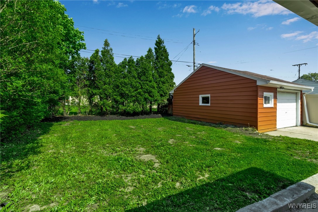 239 N Pleasant Parkway, Cheektowaga, New York image 28