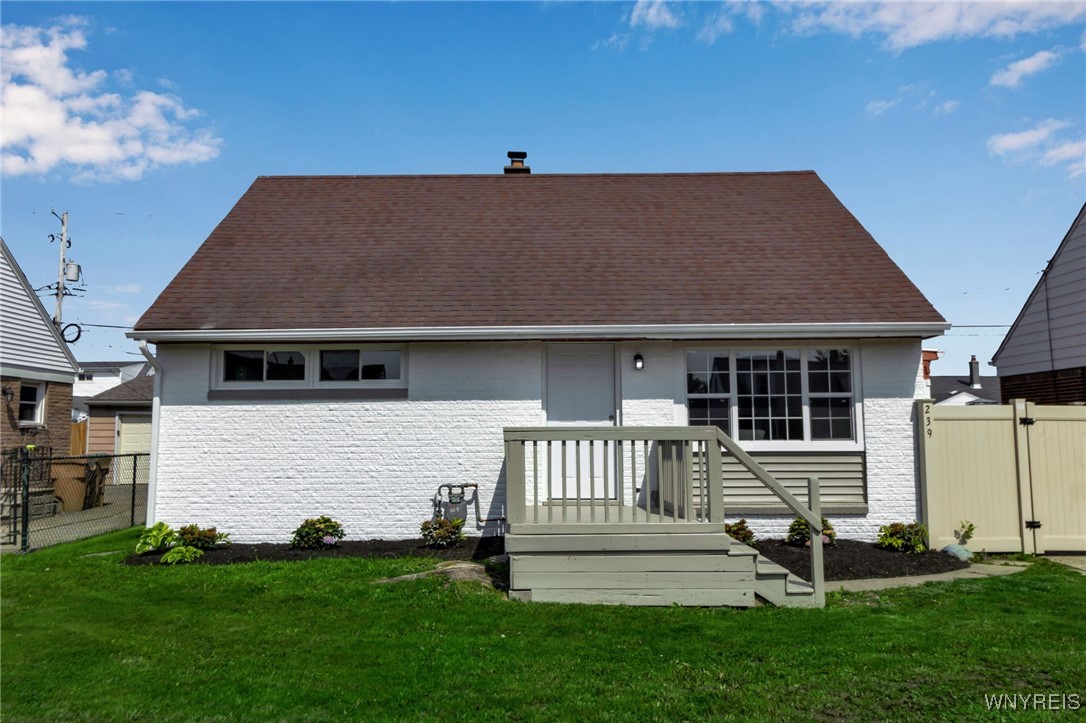239 N Pleasant Parkway, Cheektowaga, New York image 1